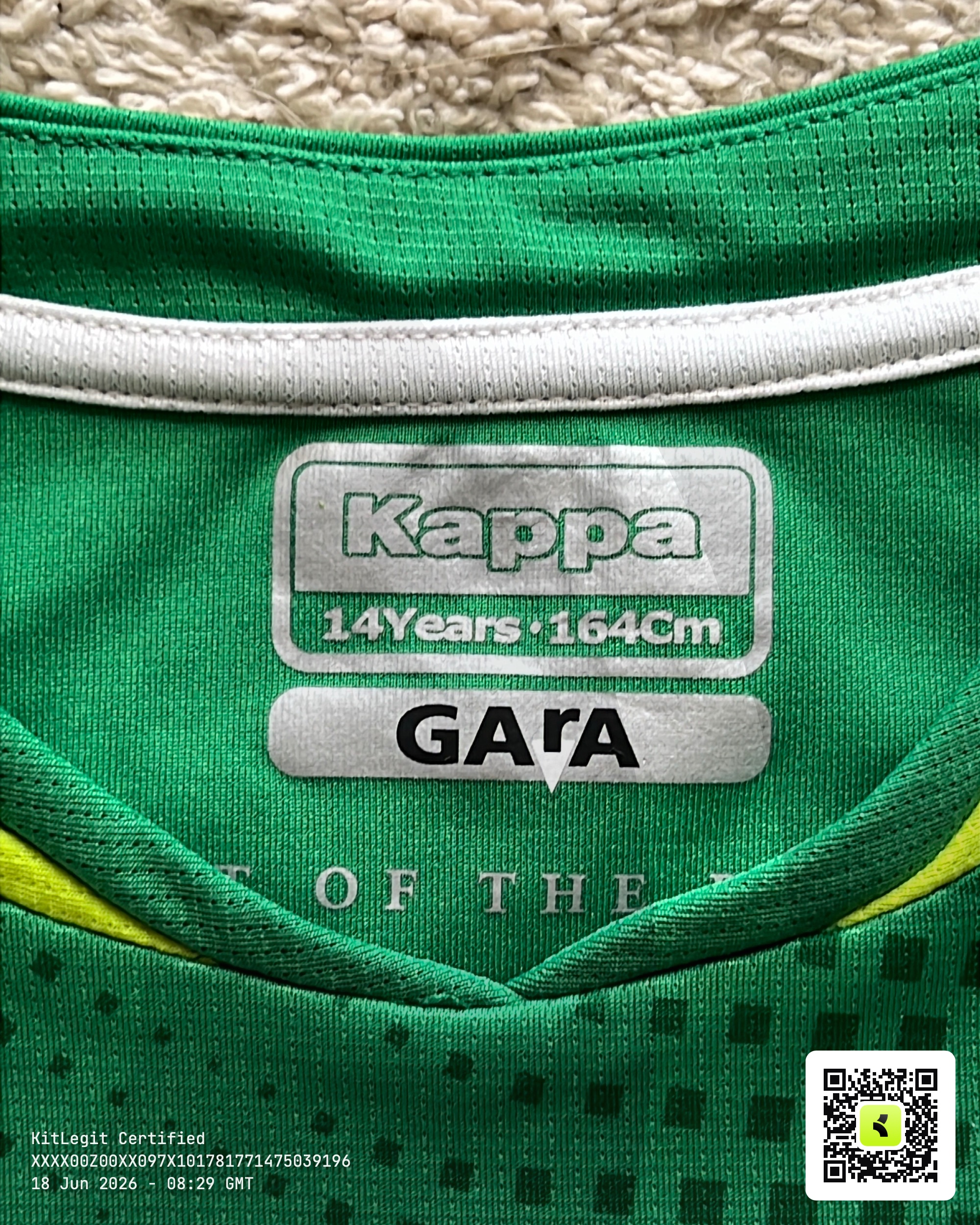 Neck label